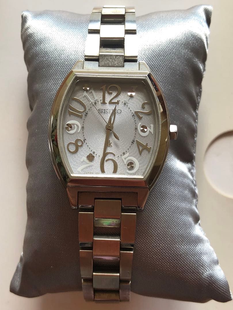 SEIKO LUKIAレディース SSVE047 ソーラー電波時計 シルバー