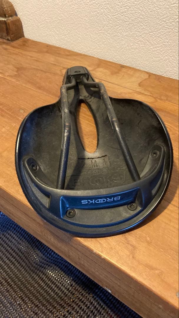 BROOKS カンビウム