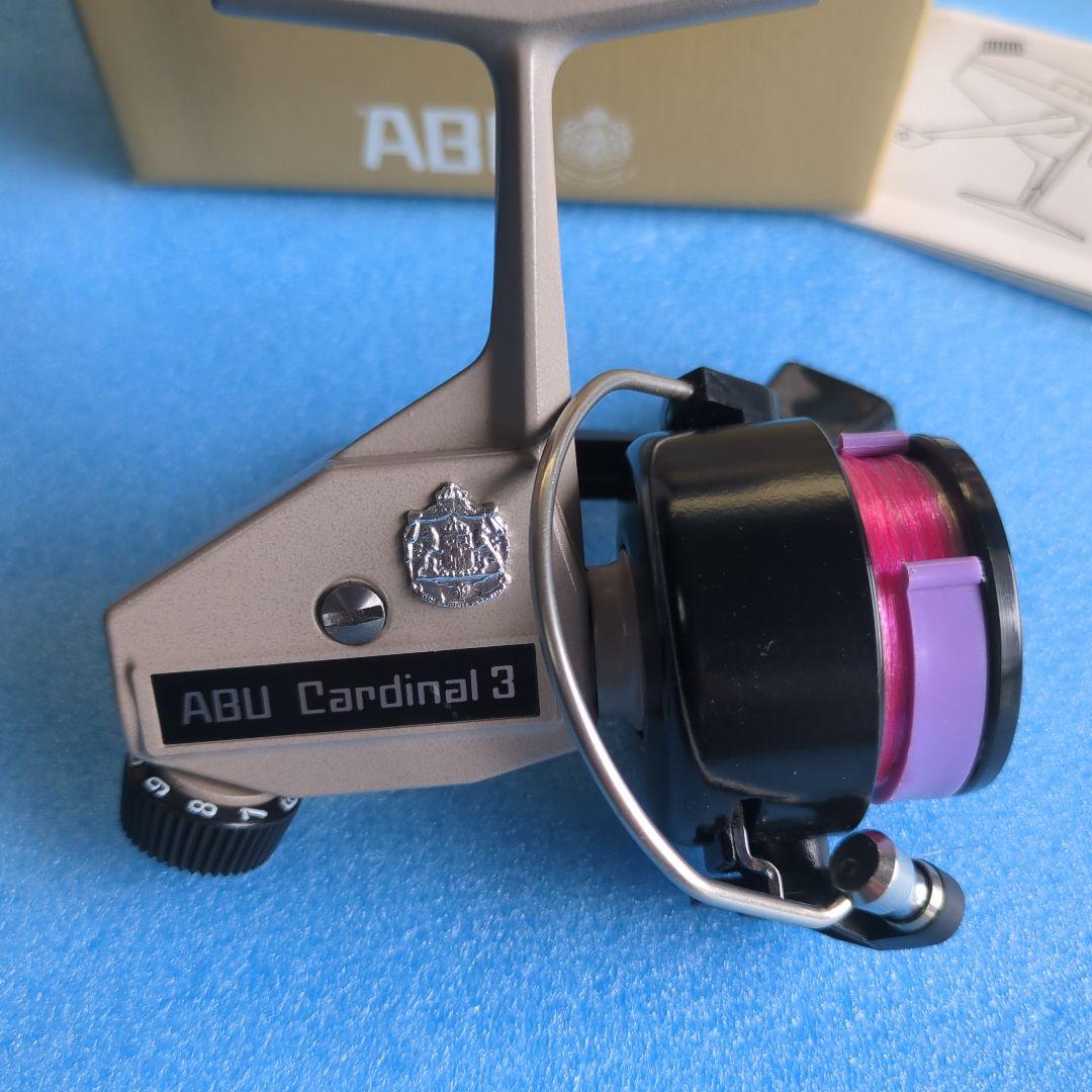 Abu Cardinal 3 スピニングリール　ベージュ