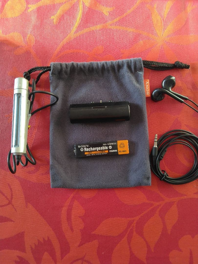 ◇◆ソニー SONY MDウォークマンMZ-R909 録音・再生 動作品◇◆