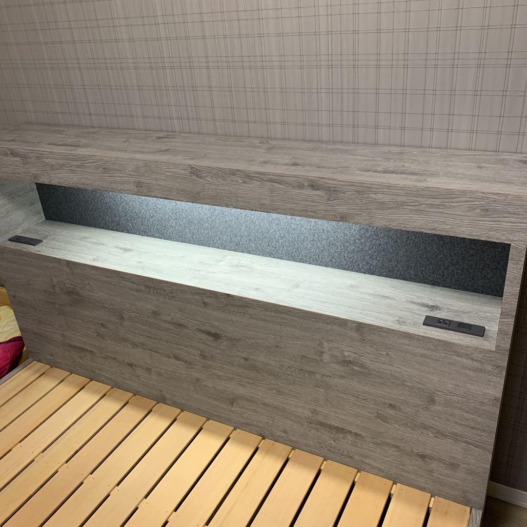 オーダーメイド　クイーンサイズベッドフレーム