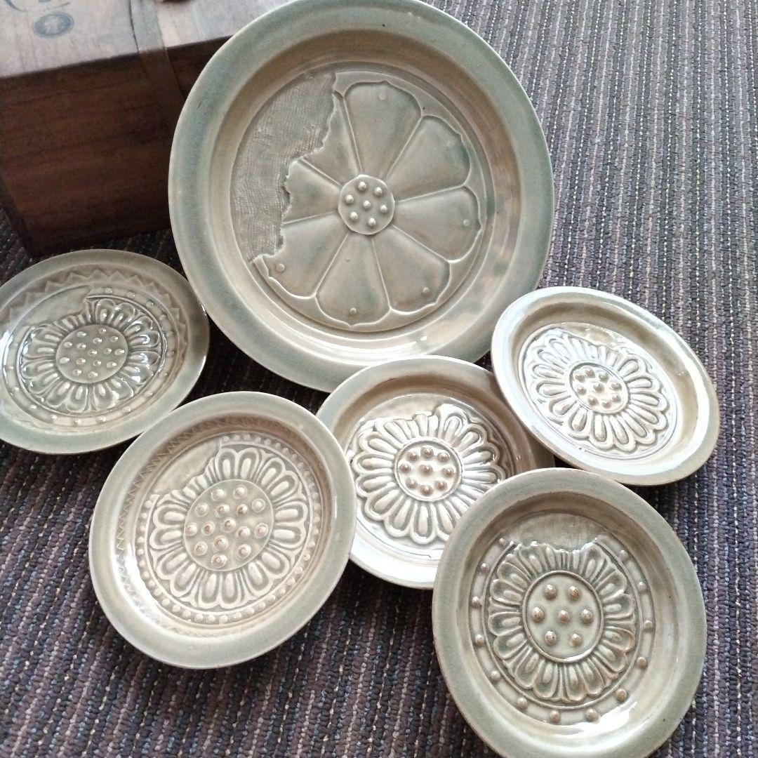 【美品】赤膚山／赤膚焼　大塩正松　蓮華瓦文様　大皿１枚　取皿５枚　計６枚セット