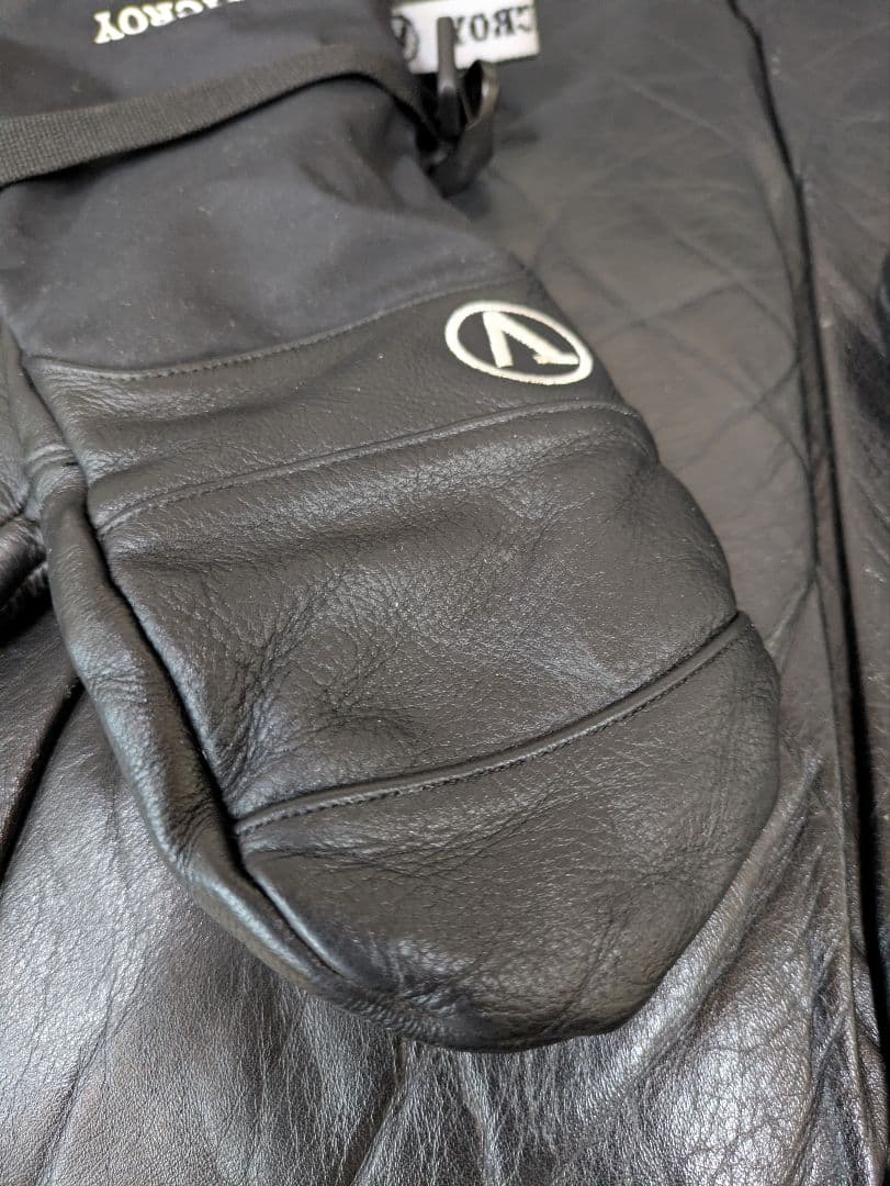 ア*ク様 VICROY ビクロイグローブ