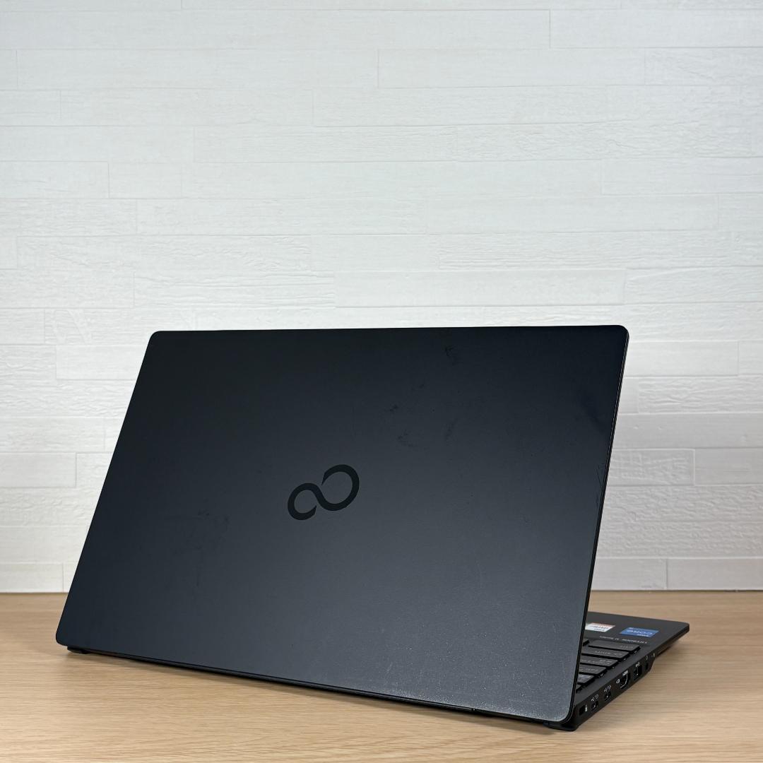 富士通　11世代i5　美品　ノートパソコン　Windows11　オフィス付　13