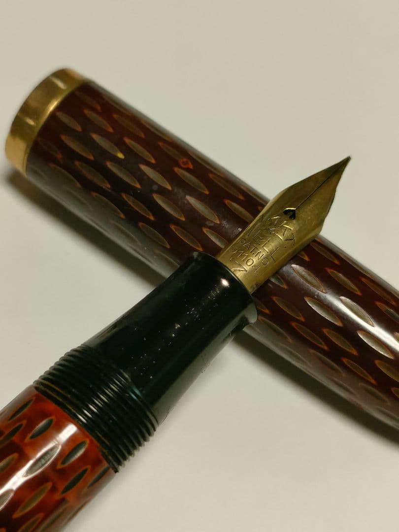 《*え様 四菱　万年筆　14KT 鎌倉彫　ペン先14金　R14K