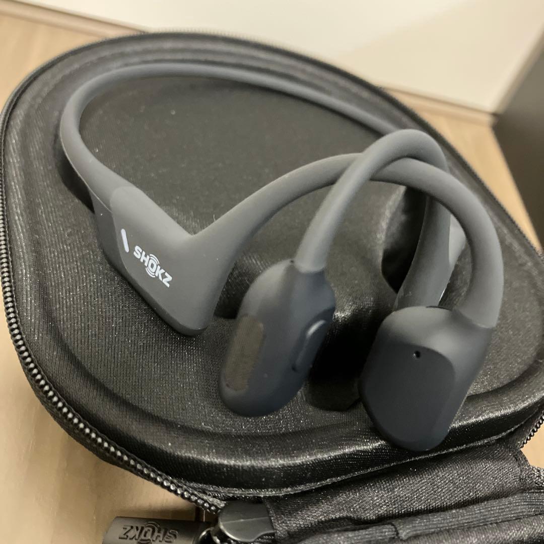 未使用　Shokz OpenRun Pro ブラック ヘッドホン骨伝導