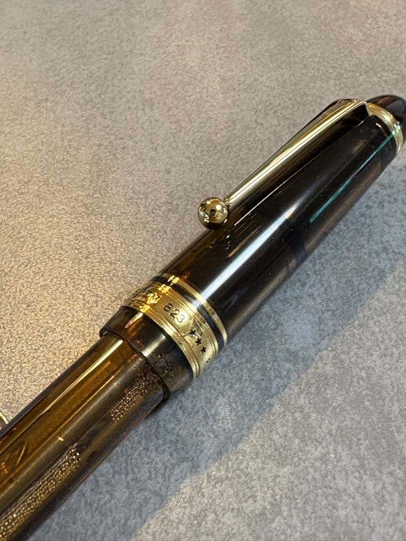 パイロット 万年筆 カスタム823 ブラウン 中字 Mニブ 15号 14K 茶