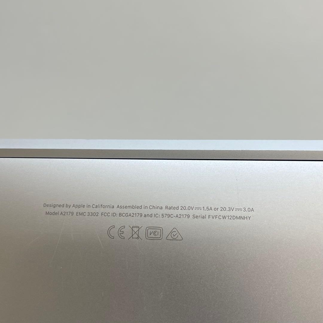 Macbook Air 2020 i5 8GB SSD256GB 13インチ