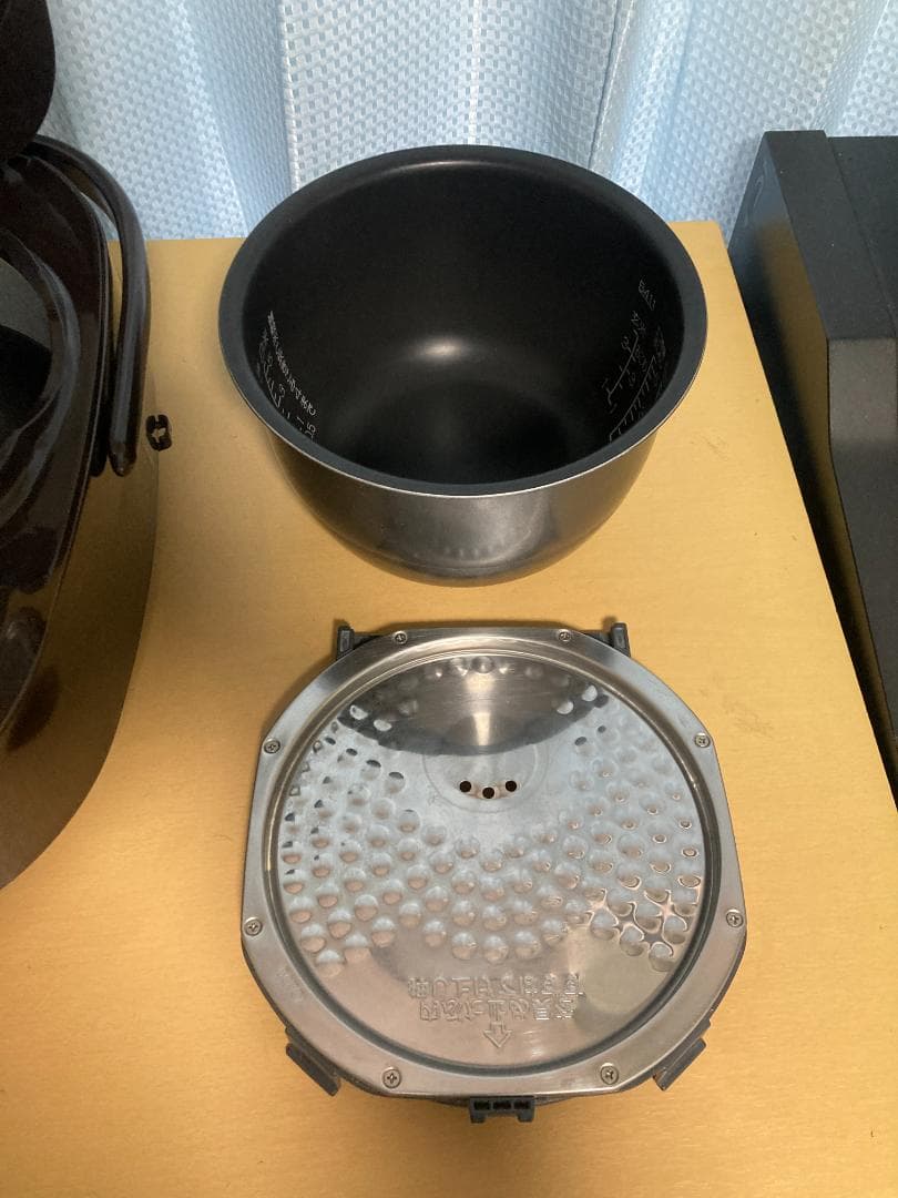 ★★2018 年製 Zojirushi NP-VZ10 炊飯器 5.5合★001