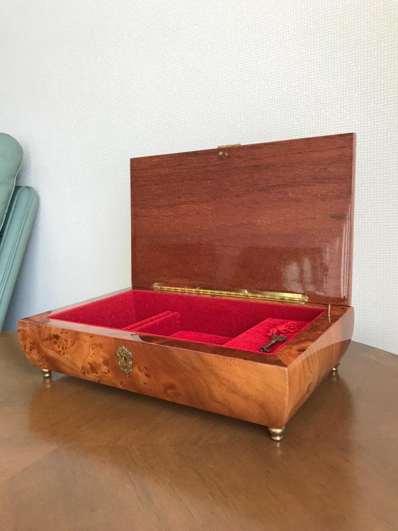 新品未使用　お値引！ヴィンテージ　ジュエリーボックス　ラディカ　象嵌　小物入れ