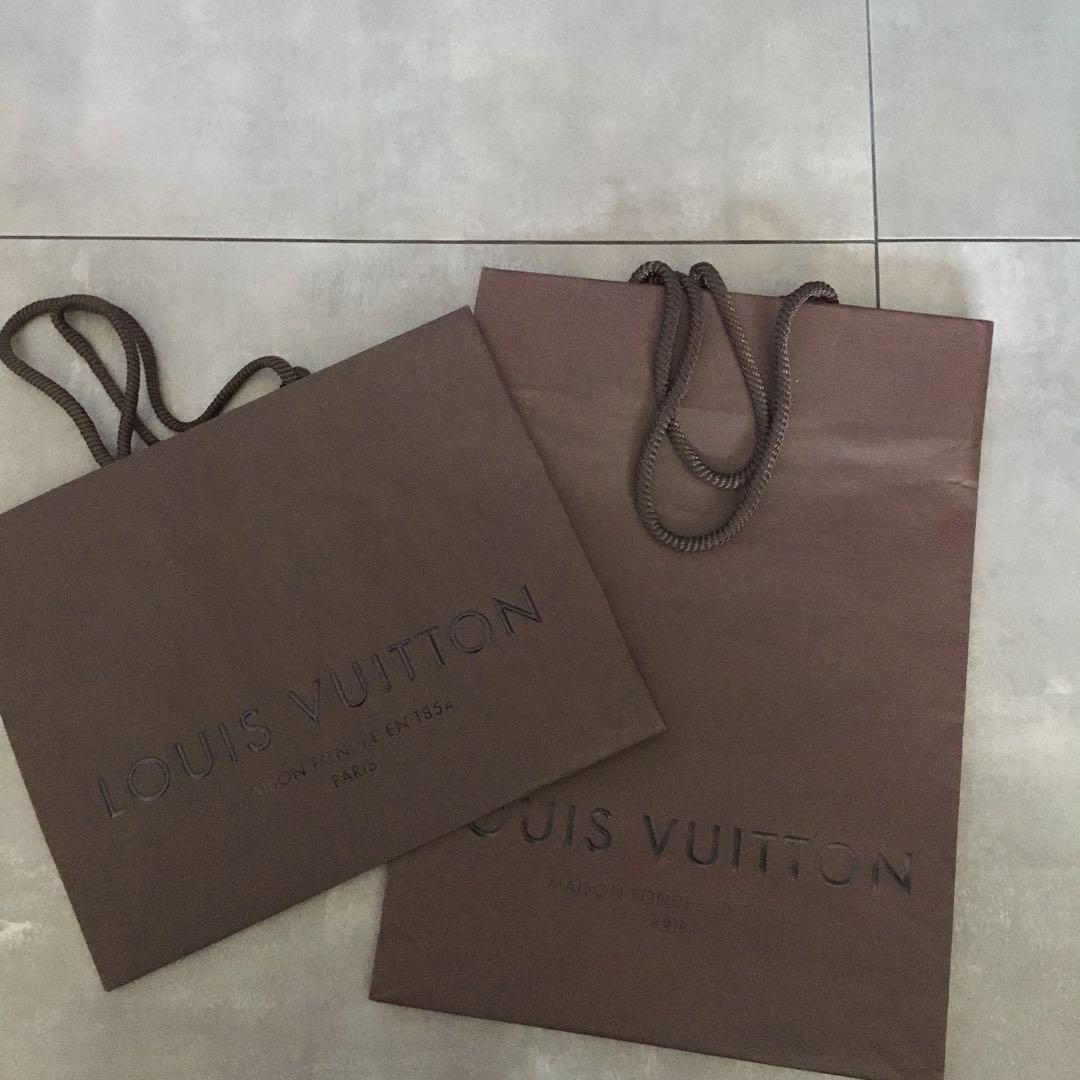 LOUIS VUITTON 11枚,2箱セット