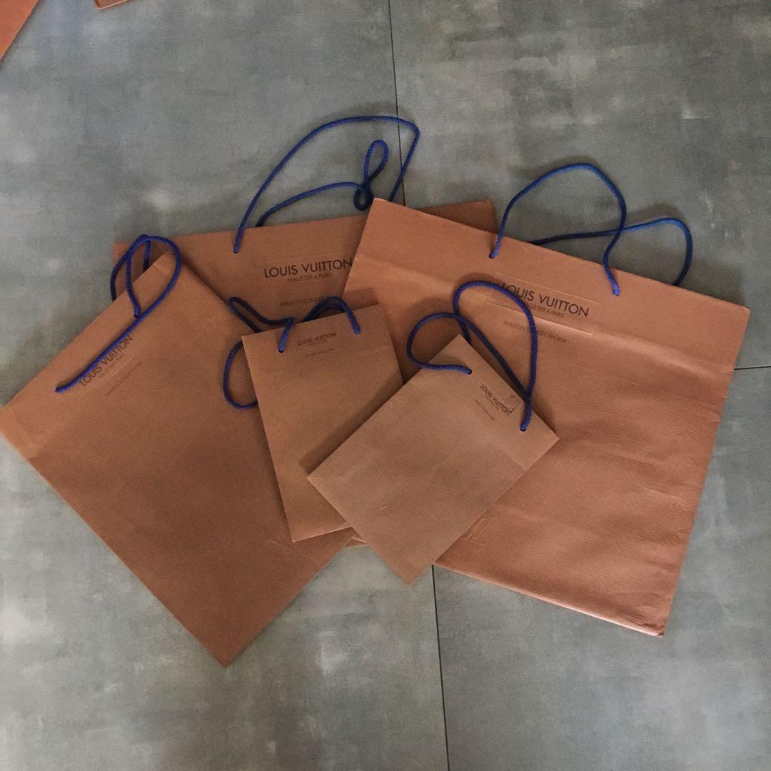 LOUIS VUITTON 11枚,2箱セット