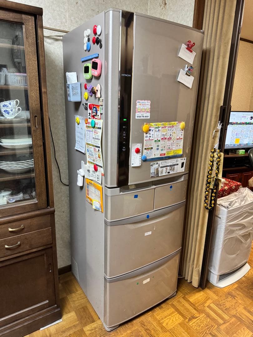 【送料込】HITACHI 冷凍冷蔵庫：5ドア 定格内容積401L（R-K42F）