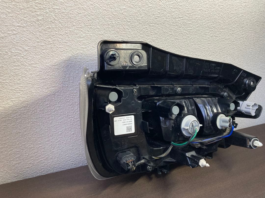 ワゴンR(MH55S) 右テールランプ