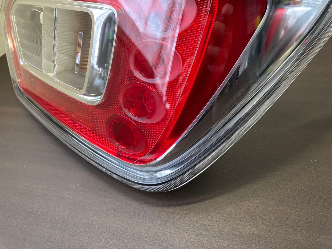 ワゴンR(MH55S) 右テールランプ