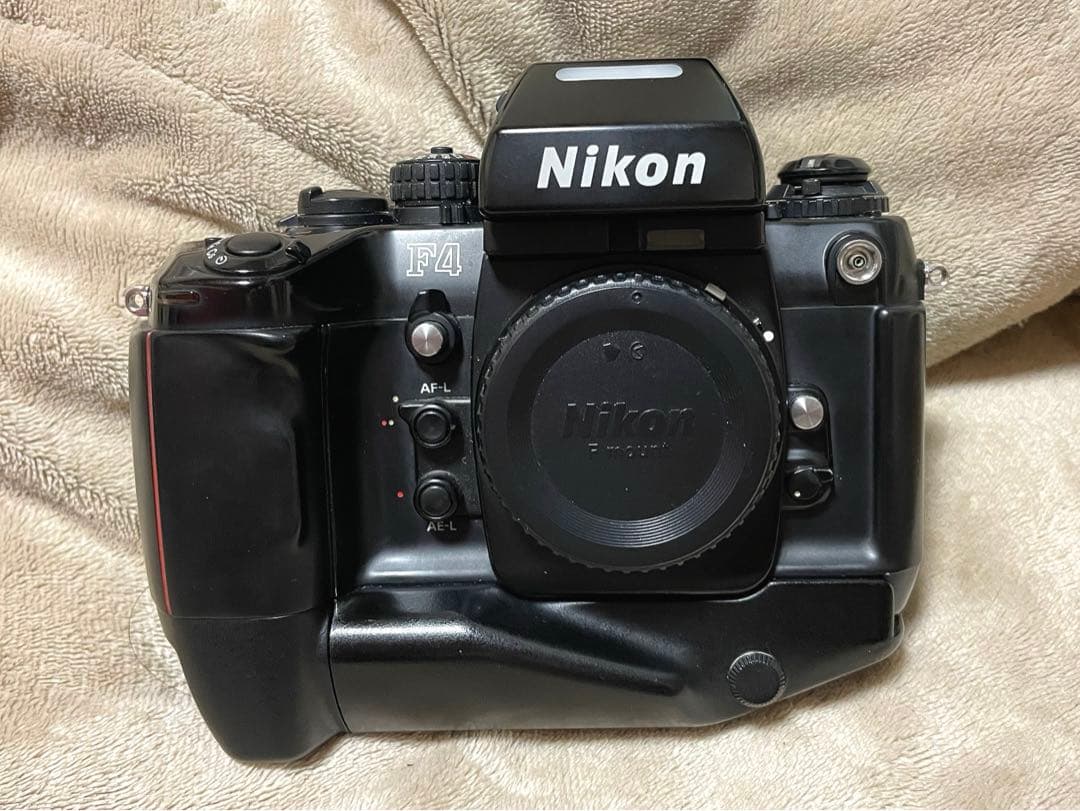 Nikon F4s + MF-23 MB-21 MC-12A 2レンズ