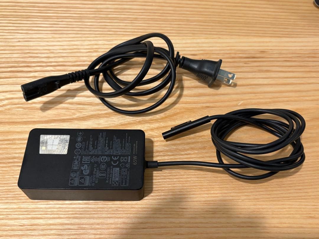 surface pro8 8GB 256 13インチ　純正キーボード　赤