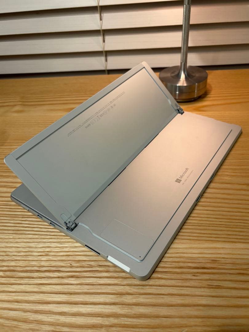 surface pro8 8GB 256 13インチ　純正キーボード　赤