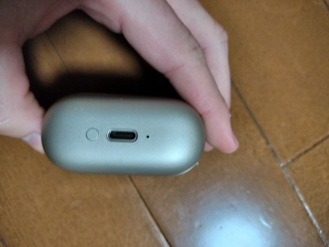 ワイヤレスイヤホン　JBL tour pro 2　 動作確認済み