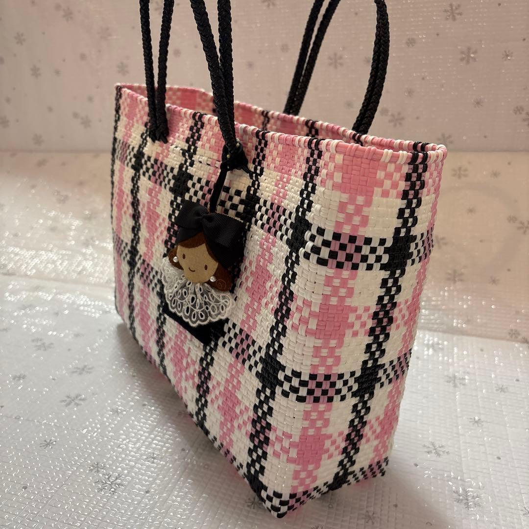 ファミリア　レトラ　メルカドバッグ　ピンク　ブラック　チェック