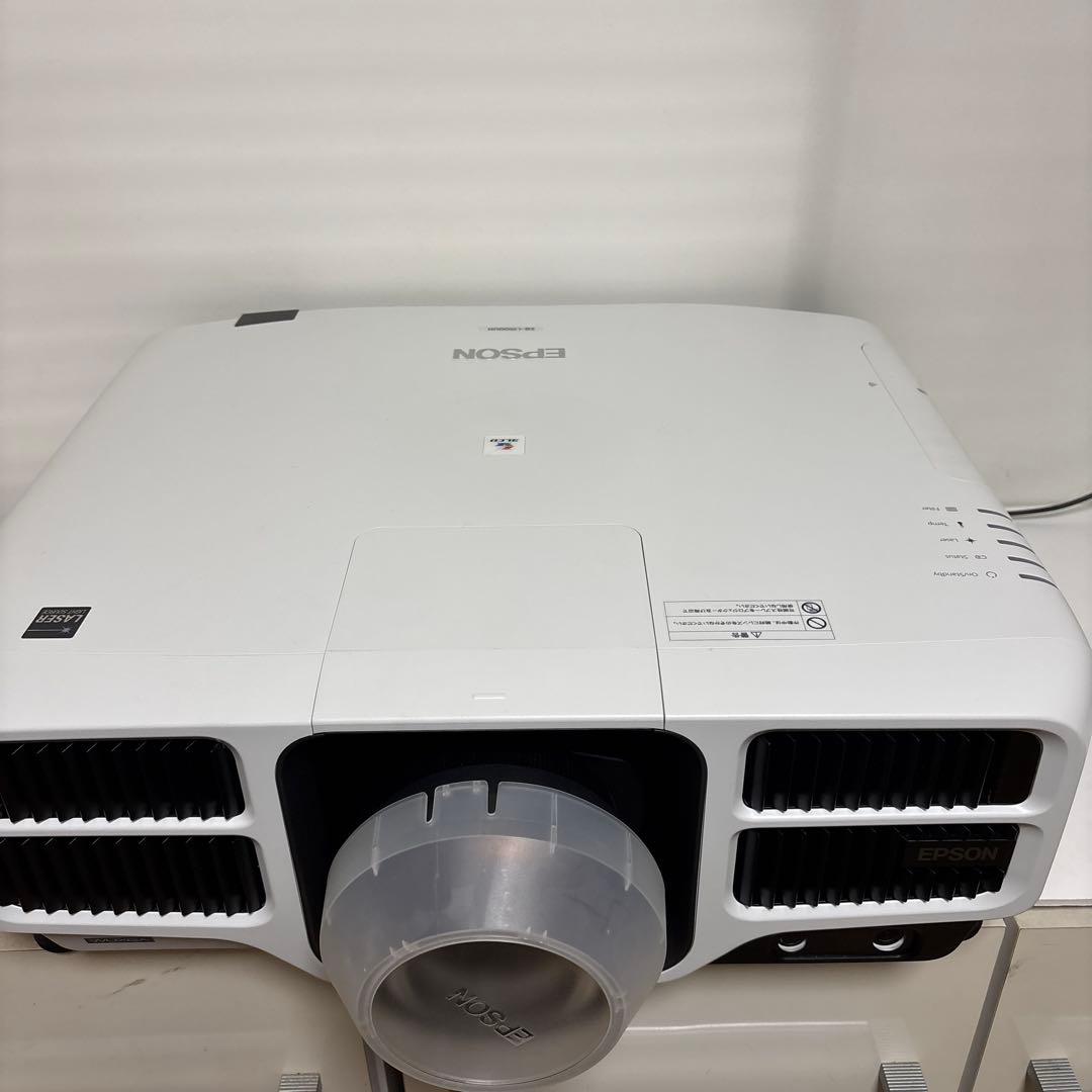 Epson EB-L1500UH・12,000ルーメン
