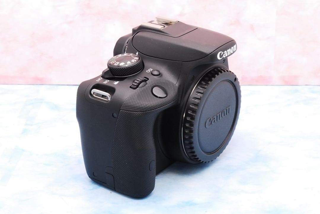 キャノン Kiss X7☆単焦点＆手ぶれ補正標準☆バッグ付☆人物撮り最適！