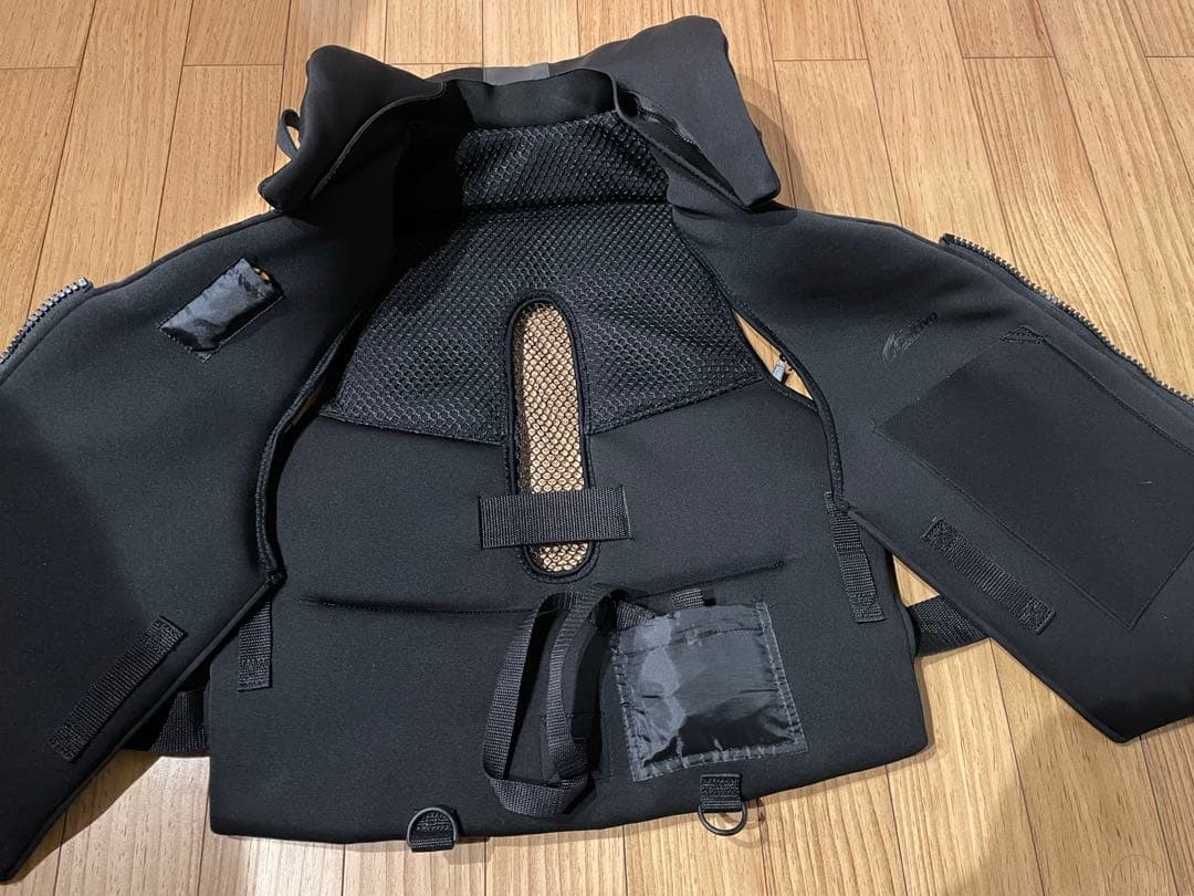 オーナー　カルティバ 撃投ボディプロテクター2 ロックショア 美品