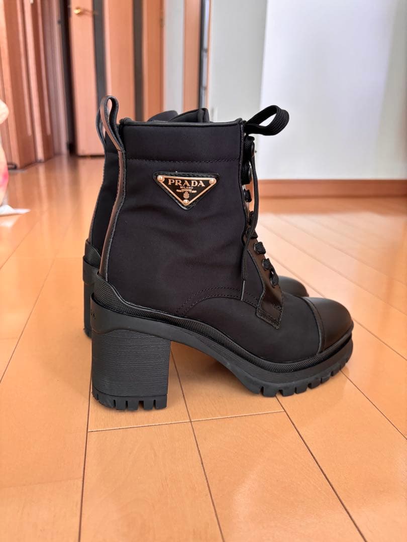 プラダ　ブーツ