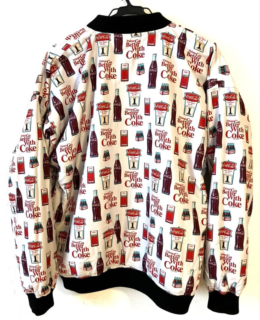 タイムセール　コカコーラ　グラニフブルゾンジャケット黒コーラ柄リバーシブル