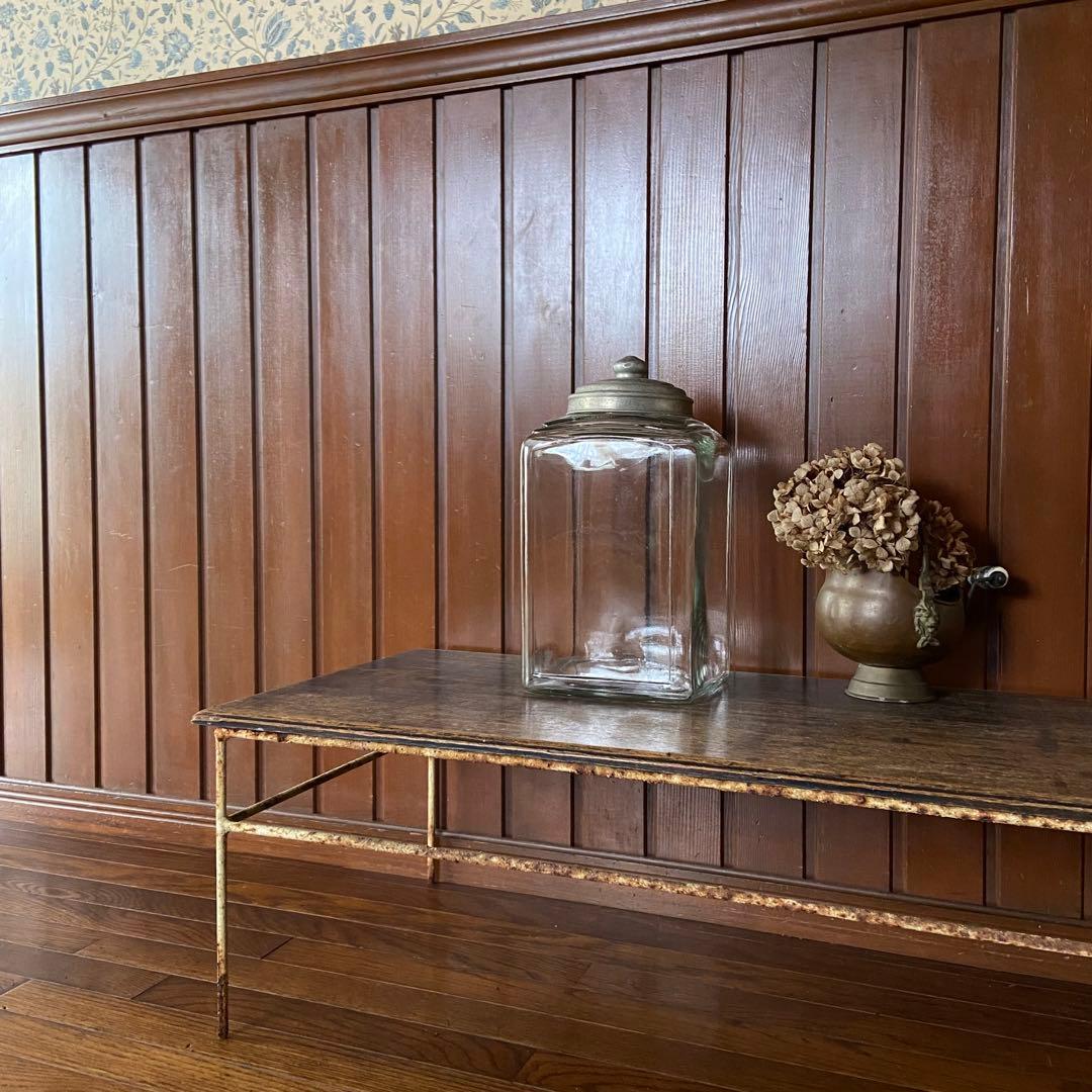 アンティーク　ガラス瓶　レトロ　蓋付き