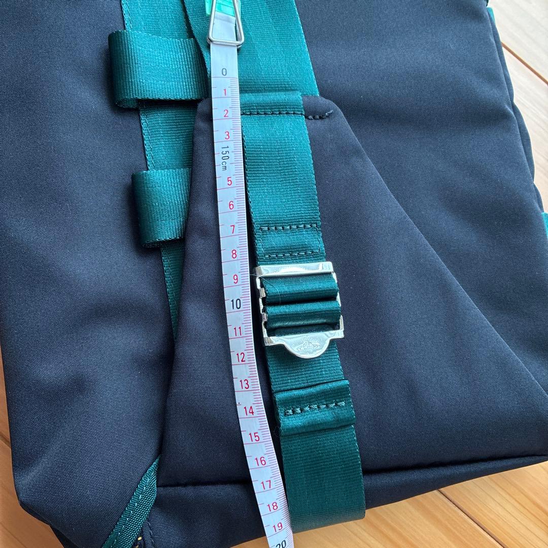 お値下げしました‼️★【美品】★Vivienne Westwood ボディバッグ