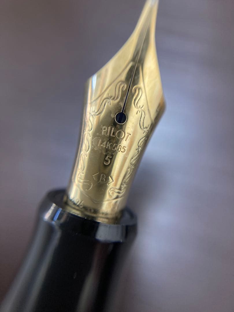 ほぼ新品　パイロット万年筆　カスタム74