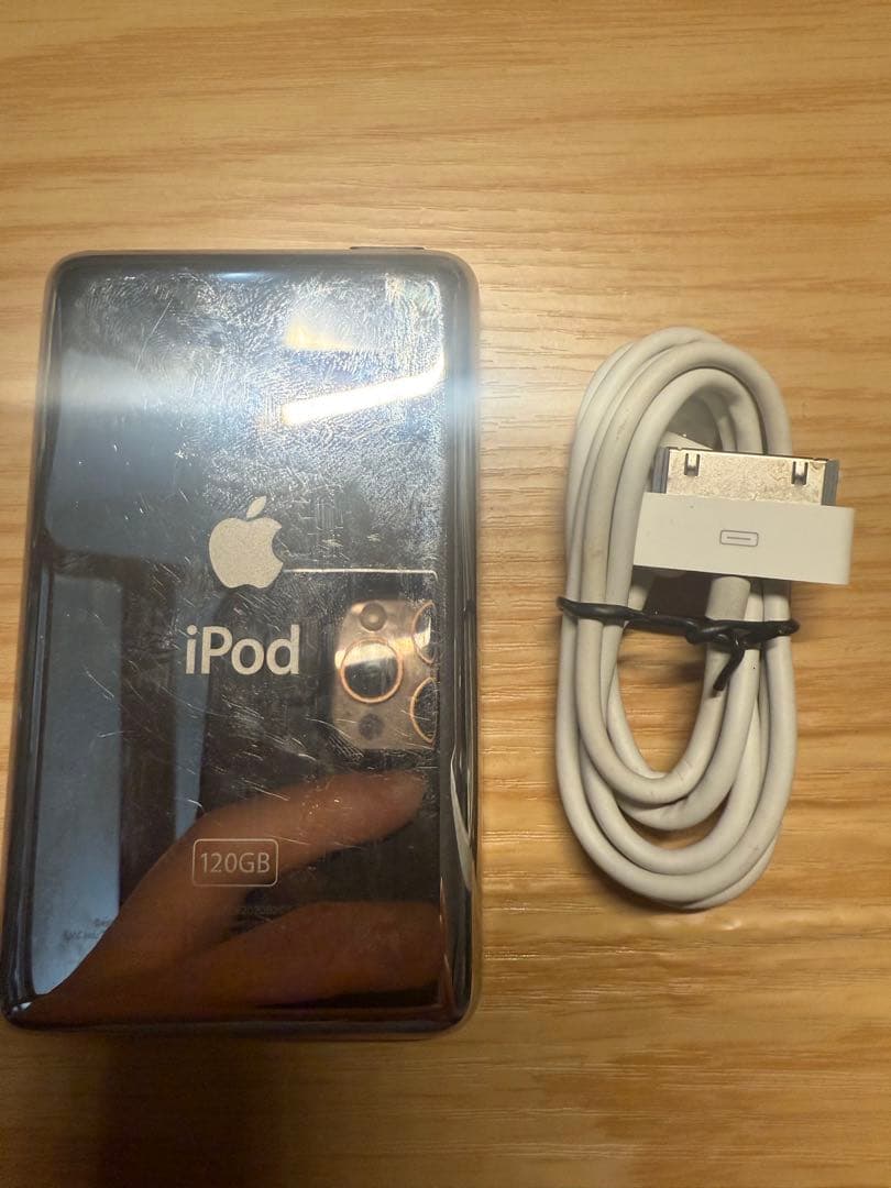 iPod A1238 Classic 120GB 美品 動作確認済み ケーブル付