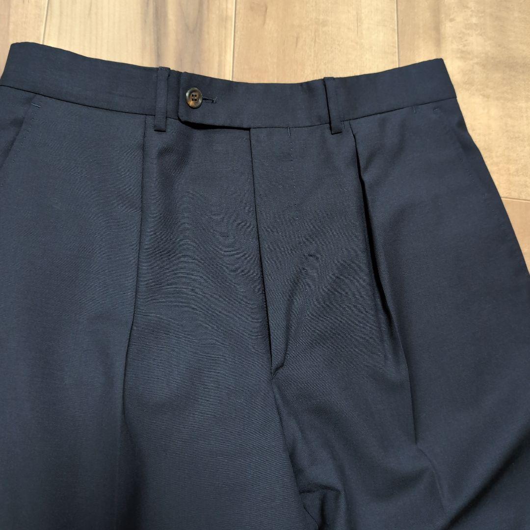 LOUISVUITTON　ダークネイビー スーツ 3ボタン