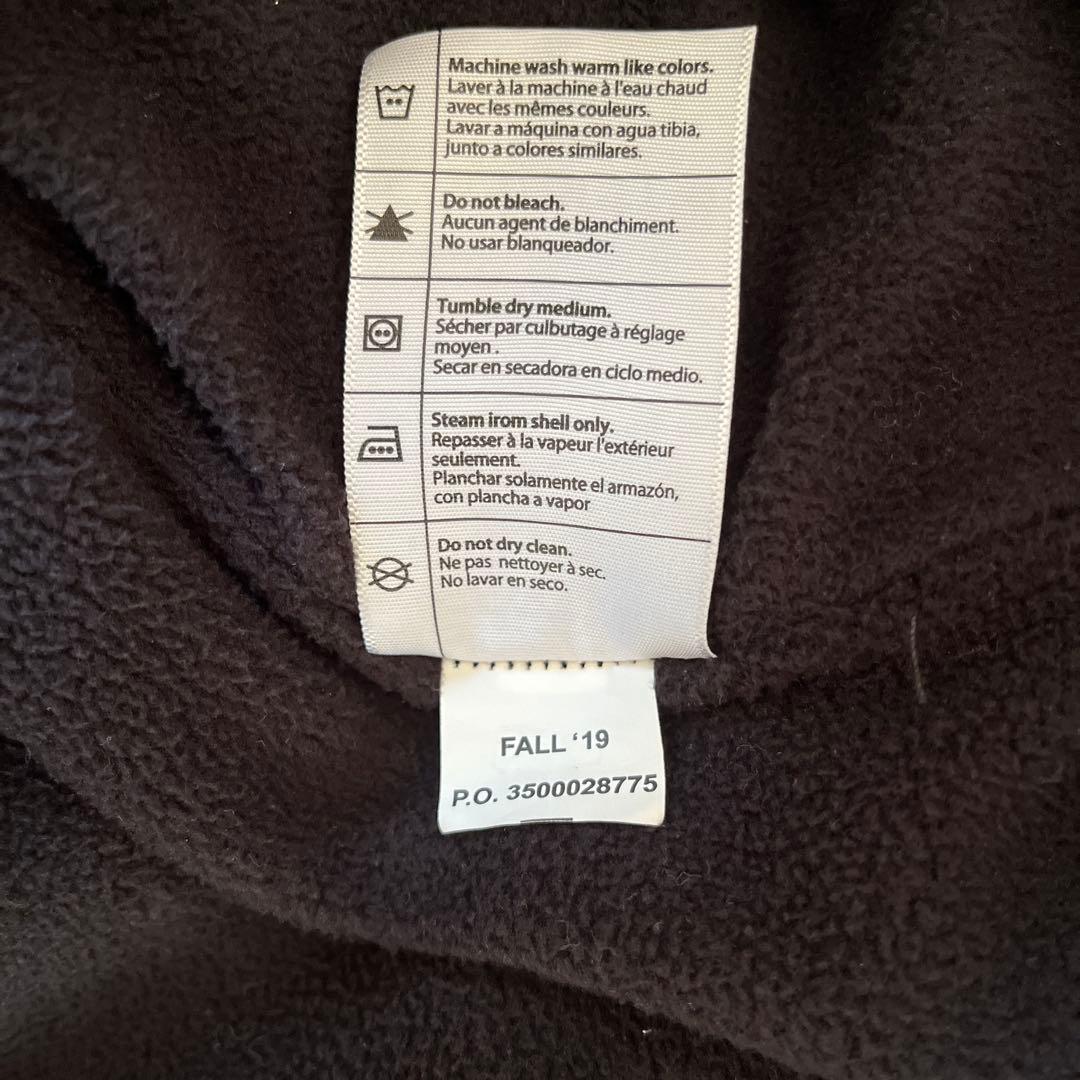 Carhartt ブラック フード付きベスト