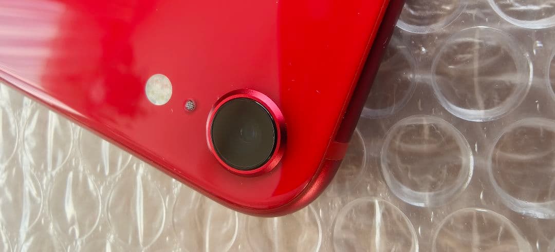 まあまあ美品　 iPhone SE (第2世代) 赤　SIMロックなし　64GB