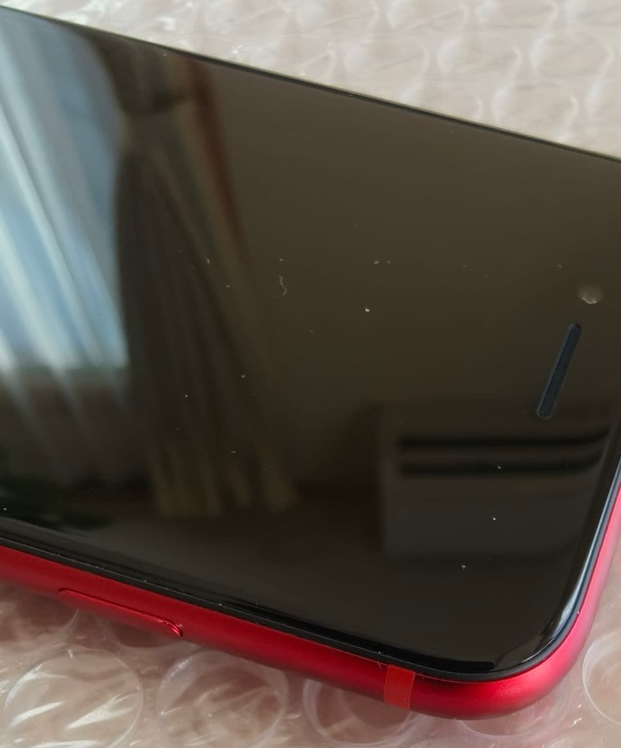 まあまあ美品　 iPhone SE (第2世代) 赤　SIMロックなし　64GB