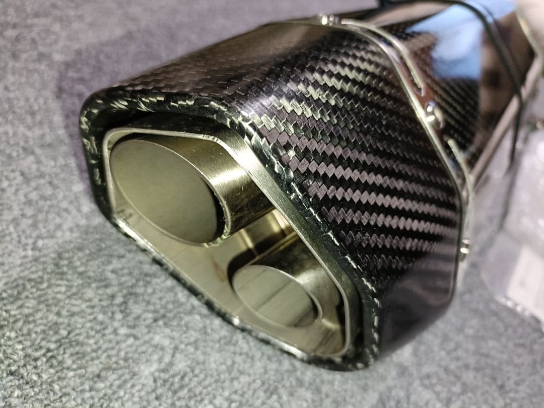 美品 LCI CBR400R X NC56 カーボンマフラー 定価46,200円