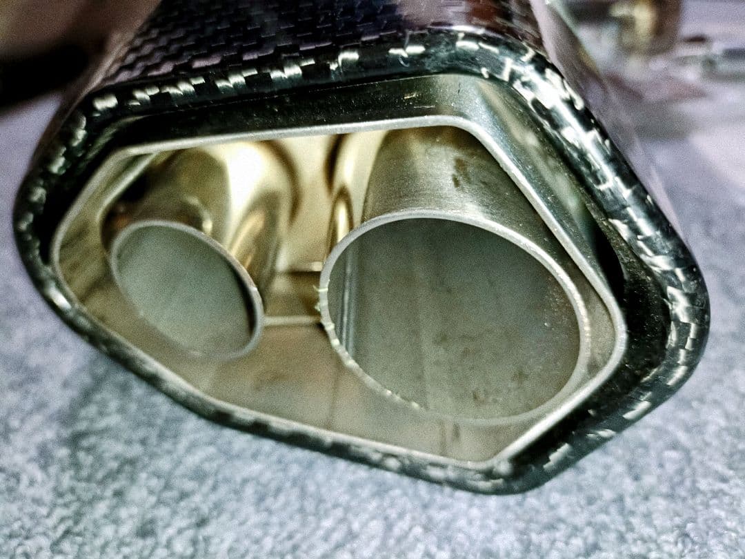 美品 LCI CBR400R X NC56 カーボンマフラー 定価46,200円