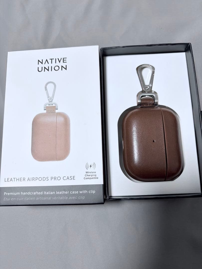 Apple AirPods Pro 2 USB-C（第2世代） レザーケース付き