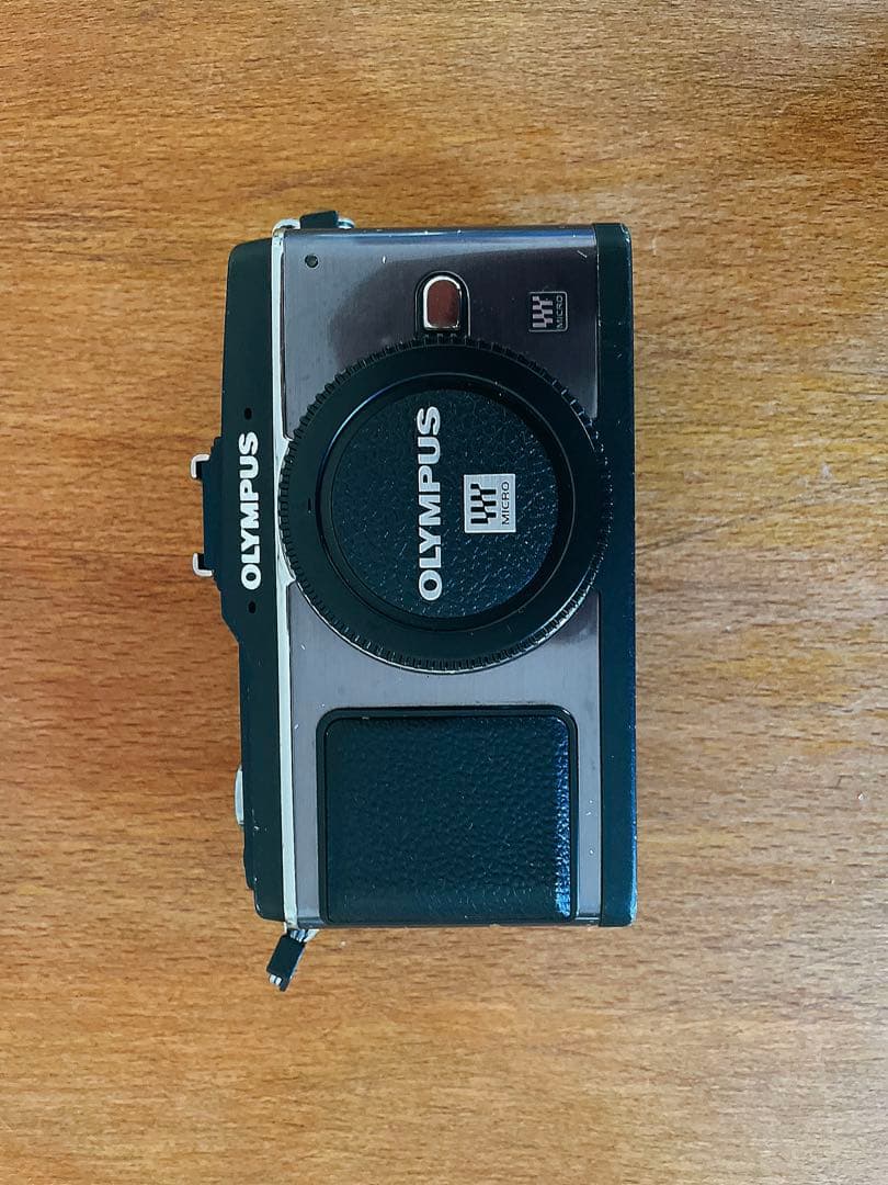 OLYMPUS PEN E-P2 ボディ