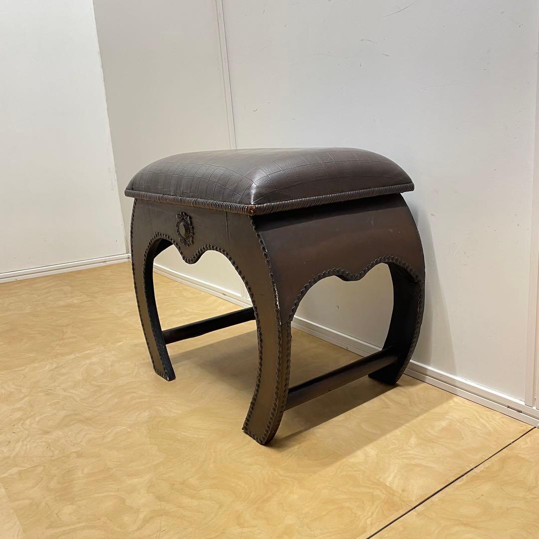 アンティーク調 スツール オットマン 鋲打ち レザー 椅子 イス 英国スタイル