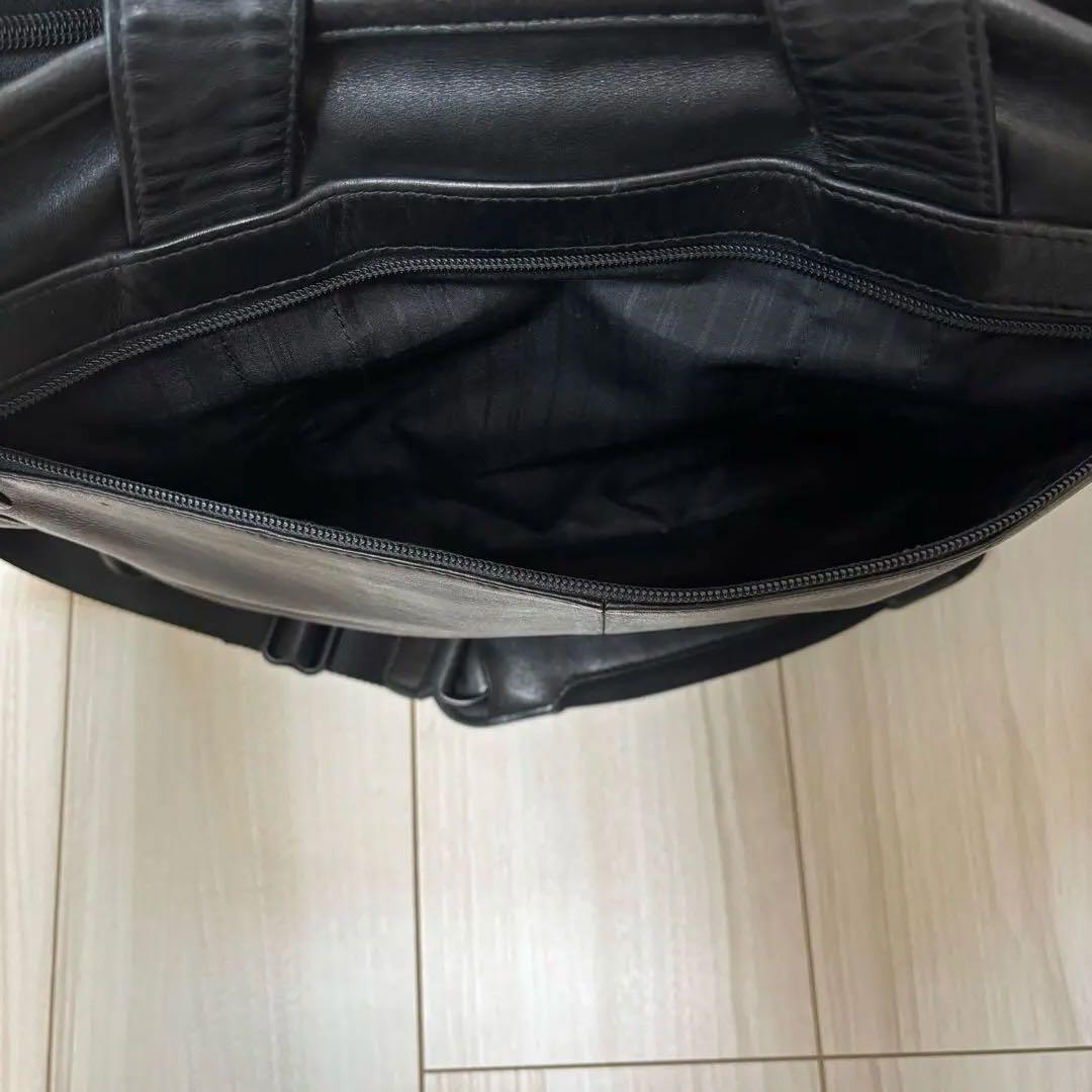 TUMIバッグ エクスパンダブル・オーガナイザー　96141 レザー　本革