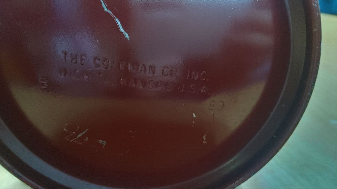 Colemanランタンレッド1989年8月USA