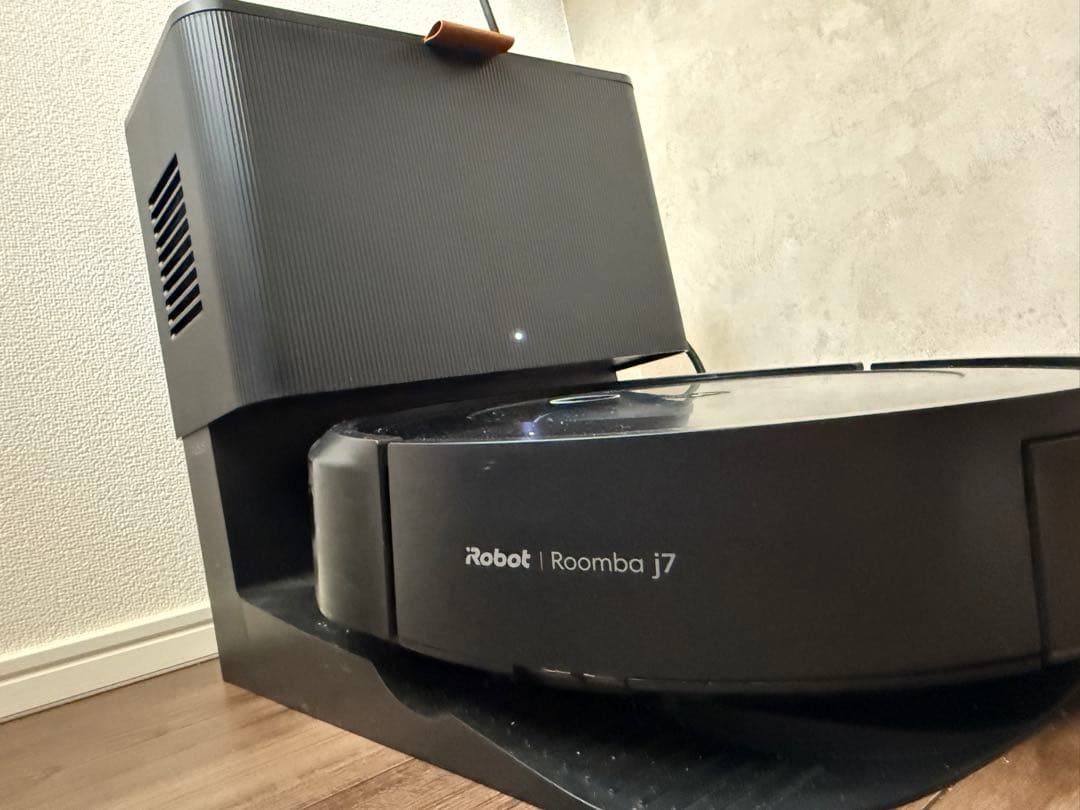 iRobot Roomba j7+ 22年製