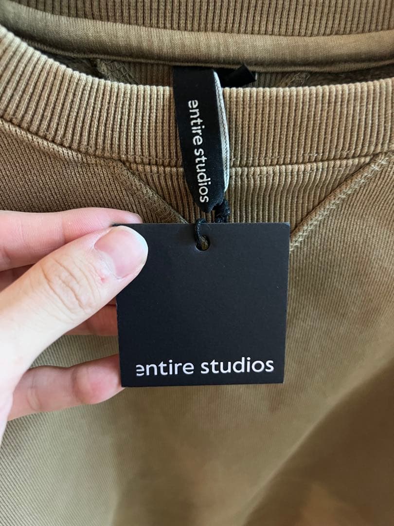 entire studious トレーナー