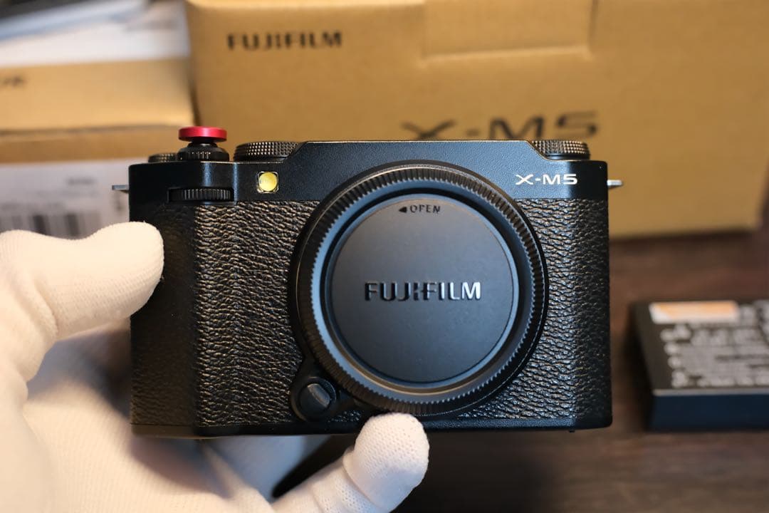 (美品)fujifilm x-m5おまけ多数(保証期間内)
