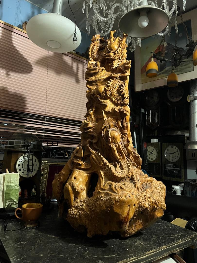 木彫り龍、90センチ龍の木彫り、特大木彫りの龍、一刀彫の龍、ドラゴン、木の株の龍