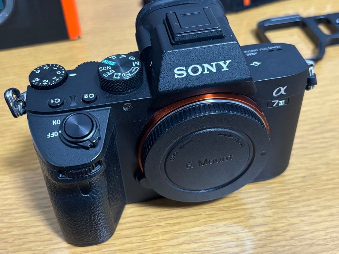 SONY α7 III ミラーレスカメラ 本体