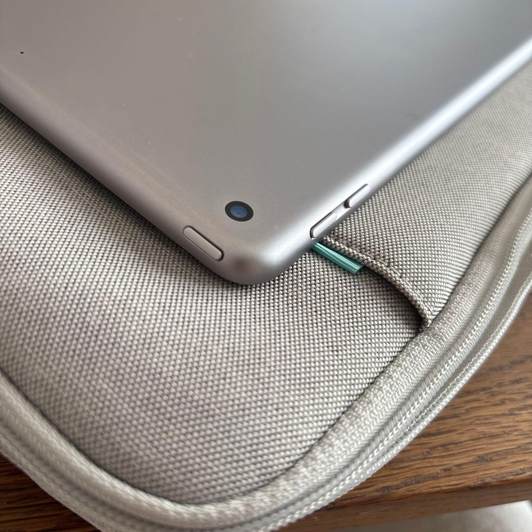 iPad 第5世代 スペースグレイ 32GB Wi-Fiモデル